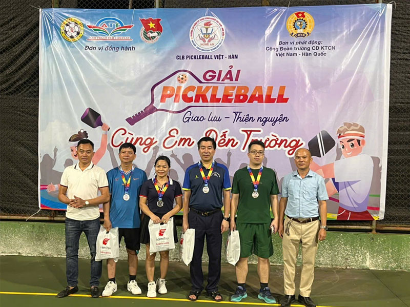 Tiếp Bước Đến Trường Cho Học Sinh Ngh&egrave;o &ndash; Lan Tỏa Y&ecirc;u Thương Qua Giải Pickleball Thiện Nguyện