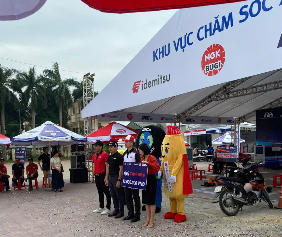 Chương Tr&igrave;nh Tri &Acirc;n Kh&aacute;ch H&agrave;ng Của H&atilde;ng Dầu Idemitsu Nhật Bản